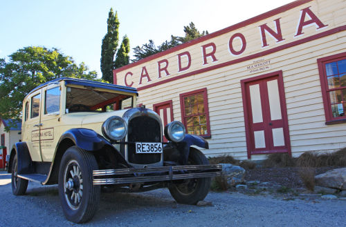 Cardrona Hotel - The oldest hotel in New Zealand