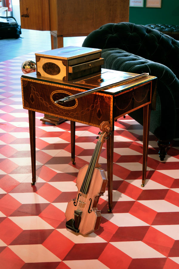 'A Fiddle' (Installation shot)