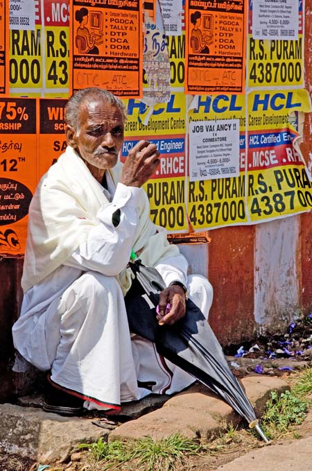 Ooty man by temple