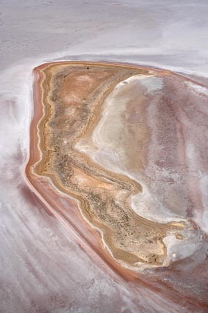 Island, Lake Eyre Salt Lake (15m below sea level), Lake Eyre National Park, Outback, South Australia, Australia - aerial 