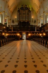 “A space to remember”: Remembrance Day photography exhibition at St Clement Danes Church, London